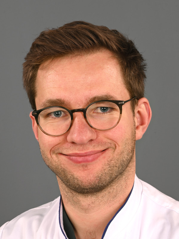 Dr. T. de Munck